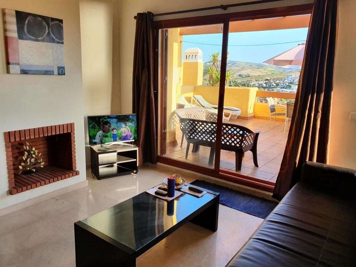 Seaview A Spectacular 3 Bed 3 Bathroom Penthouse 마닐바 외부 사진