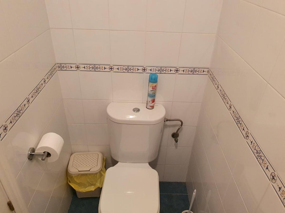Seaview A Spectacular 3 Bed 3 Bathroom Penthouse 마닐바 외부 사진