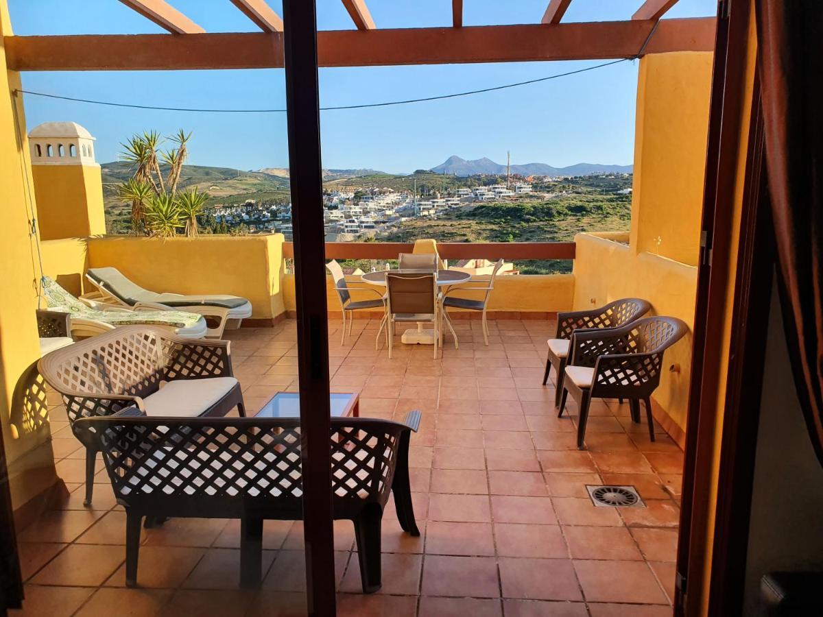 Seaview A Spectacular 3 Bed 3 Bathroom Penthouse 마닐바 외부 사진